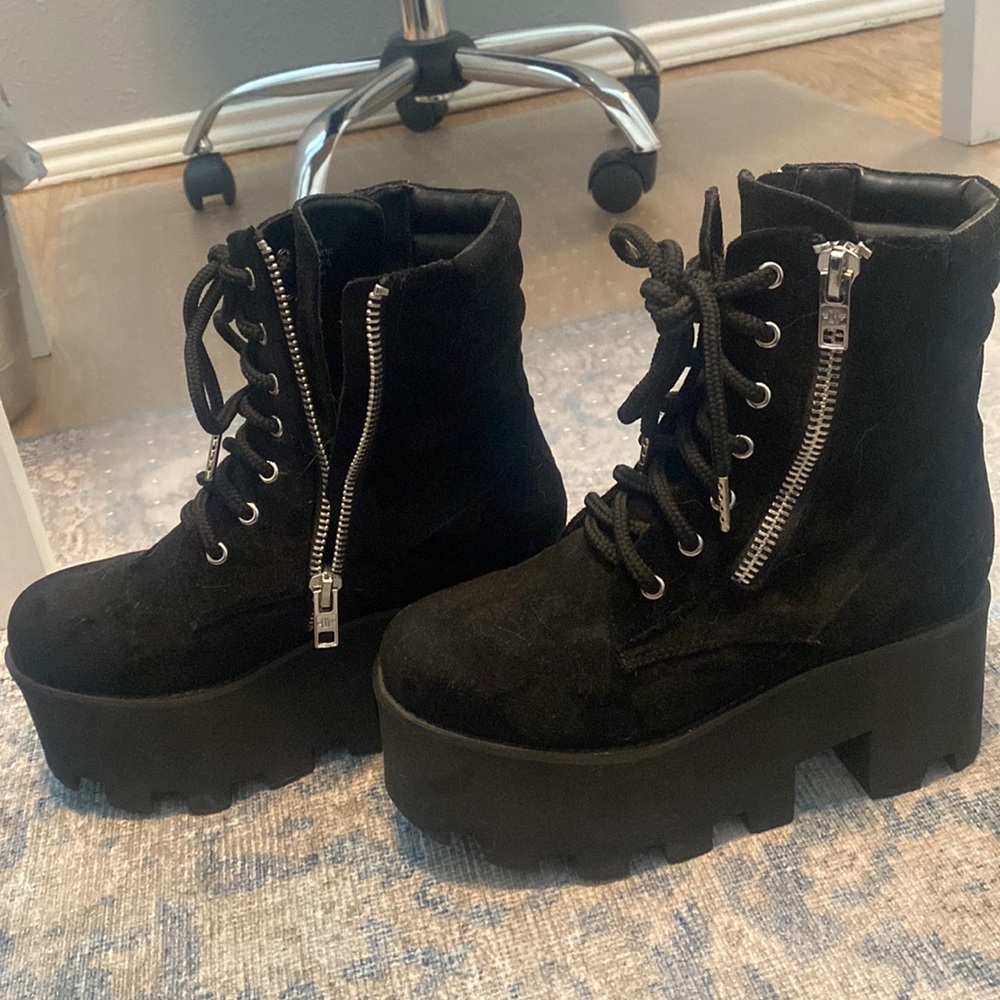 Current mood platform festival boots